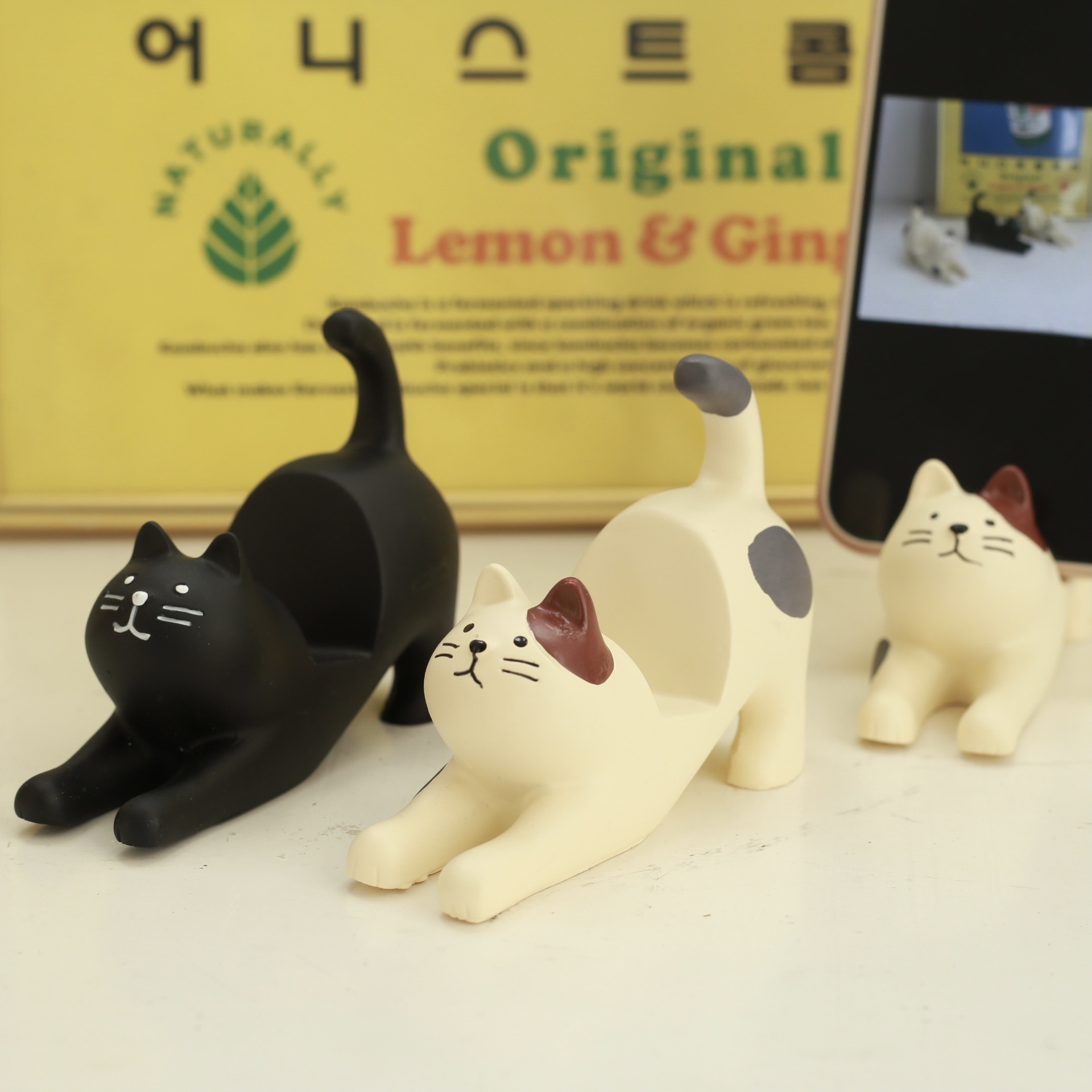 【新入荷】 ねこモチーフのスマホスタンド　-ググッと伸びネコ-