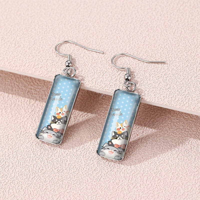 【新入荷】 ねこモチーフのピアス　-長方形イラストねこ ver.A-