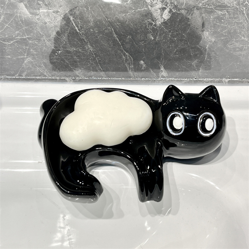 【新入荷】 ねこモチーフの石鹸置き　-くりくりお目々クロネコ-