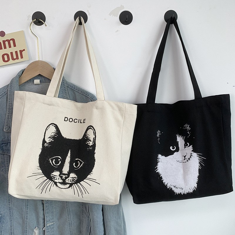 【新入荷】 ねこモチーフのトートバッグ
