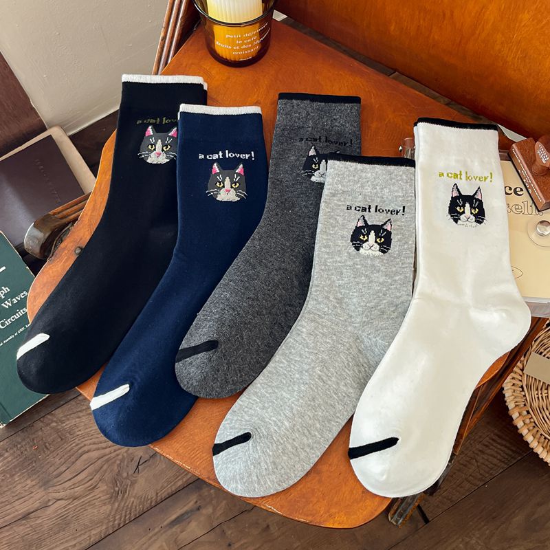 【新入荷】 ねこモチーフのソックス（秋冬）