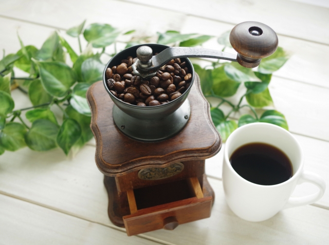 インスタントコーヒーとドリップコーヒーの違い｜味・香り・楽しみ方を徹底解説