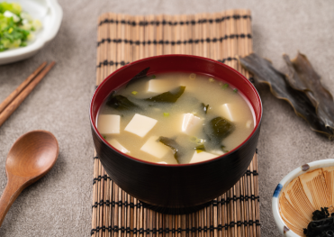 味噌が世界で人気急上昇!海外レシピと驚きの使い方特集🌍