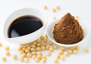 🍜 毎日の食卓に欠かせない!味噌と醤油の知られざる秘密 🍶