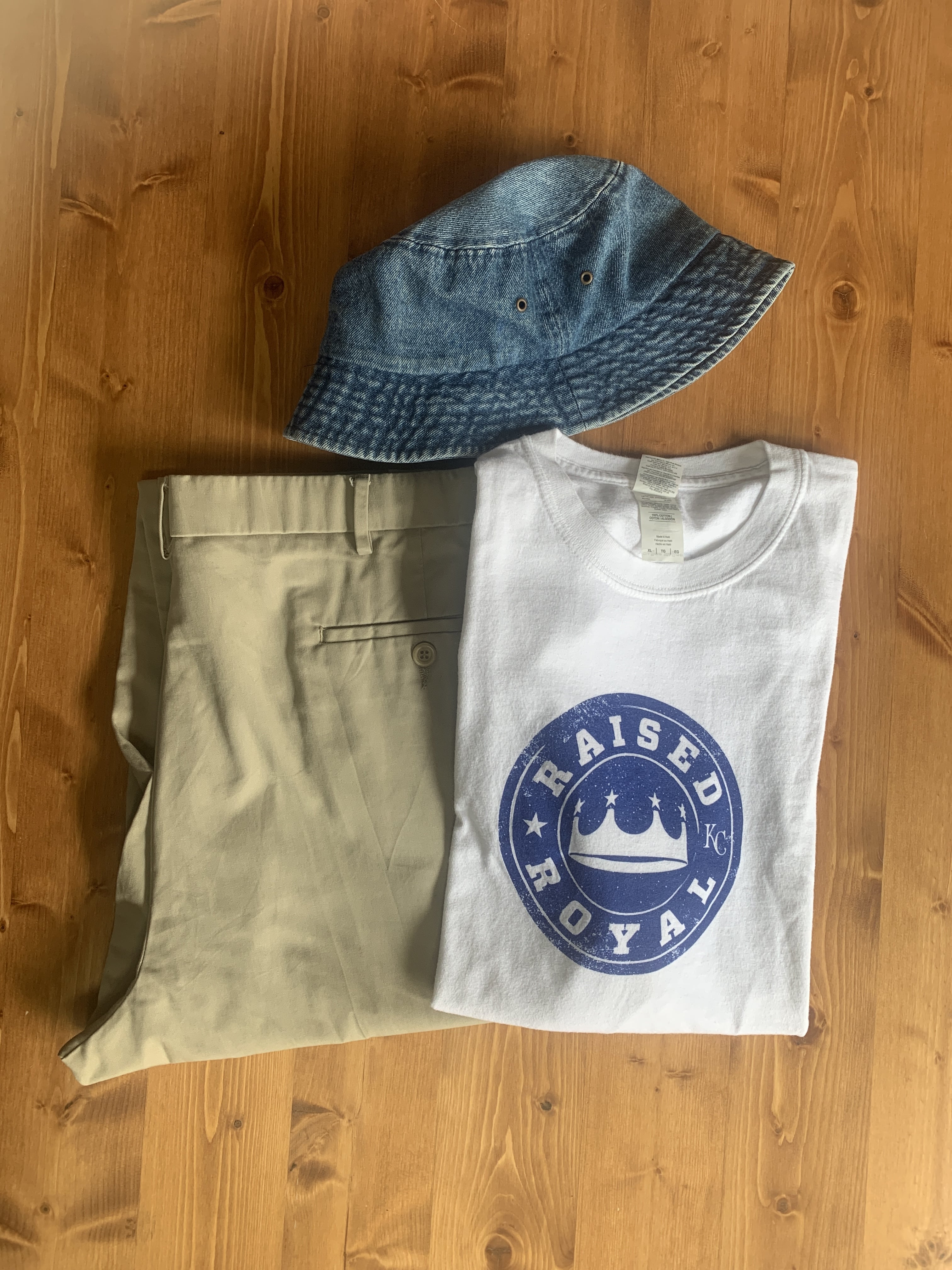 Raised RoyalプリントTシャツ!!爽やかさがたまりません！！