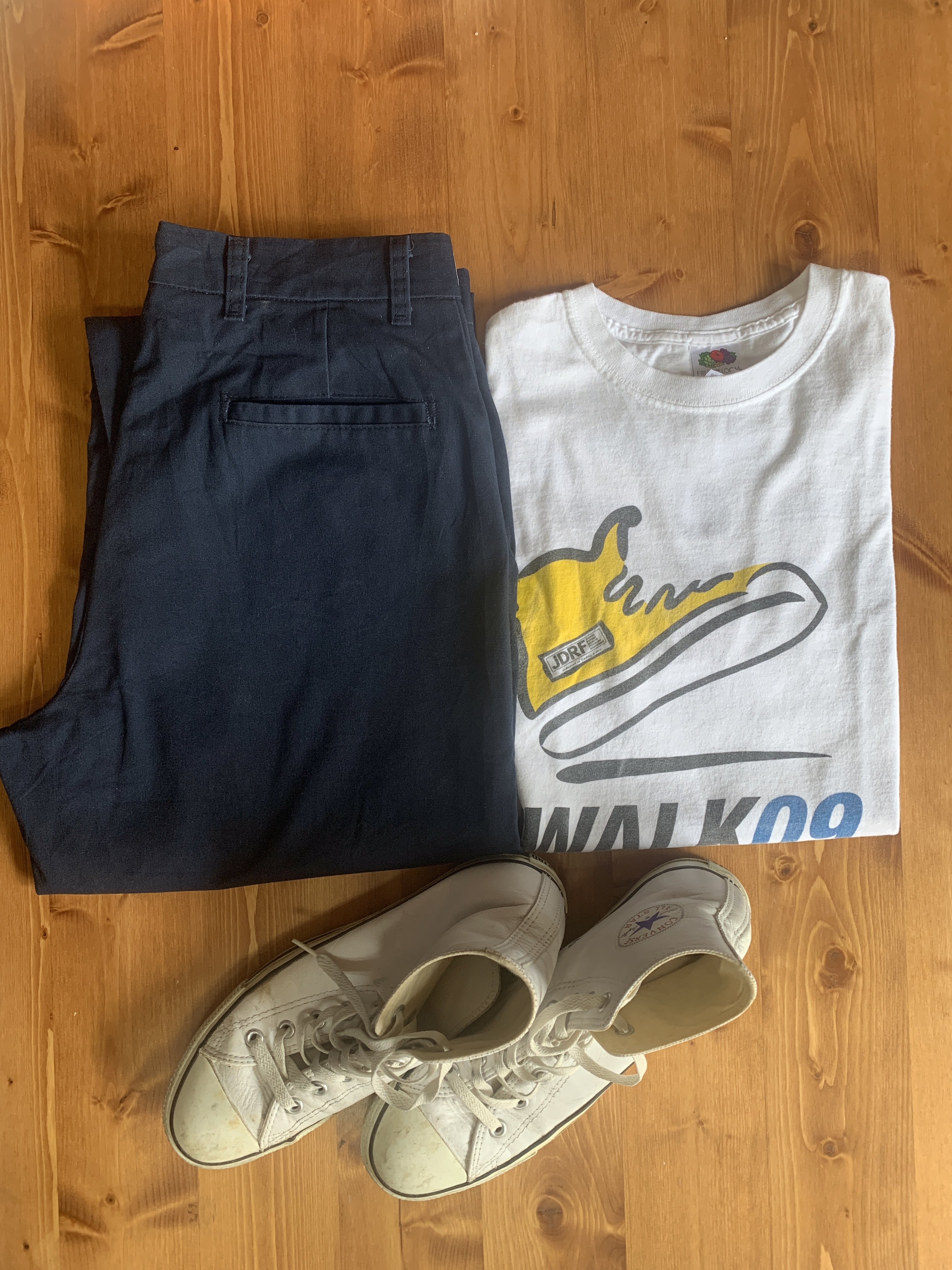 本日のtシャツは爽やかさとポップさがたまらないウォーキングイベント記念tです^_^