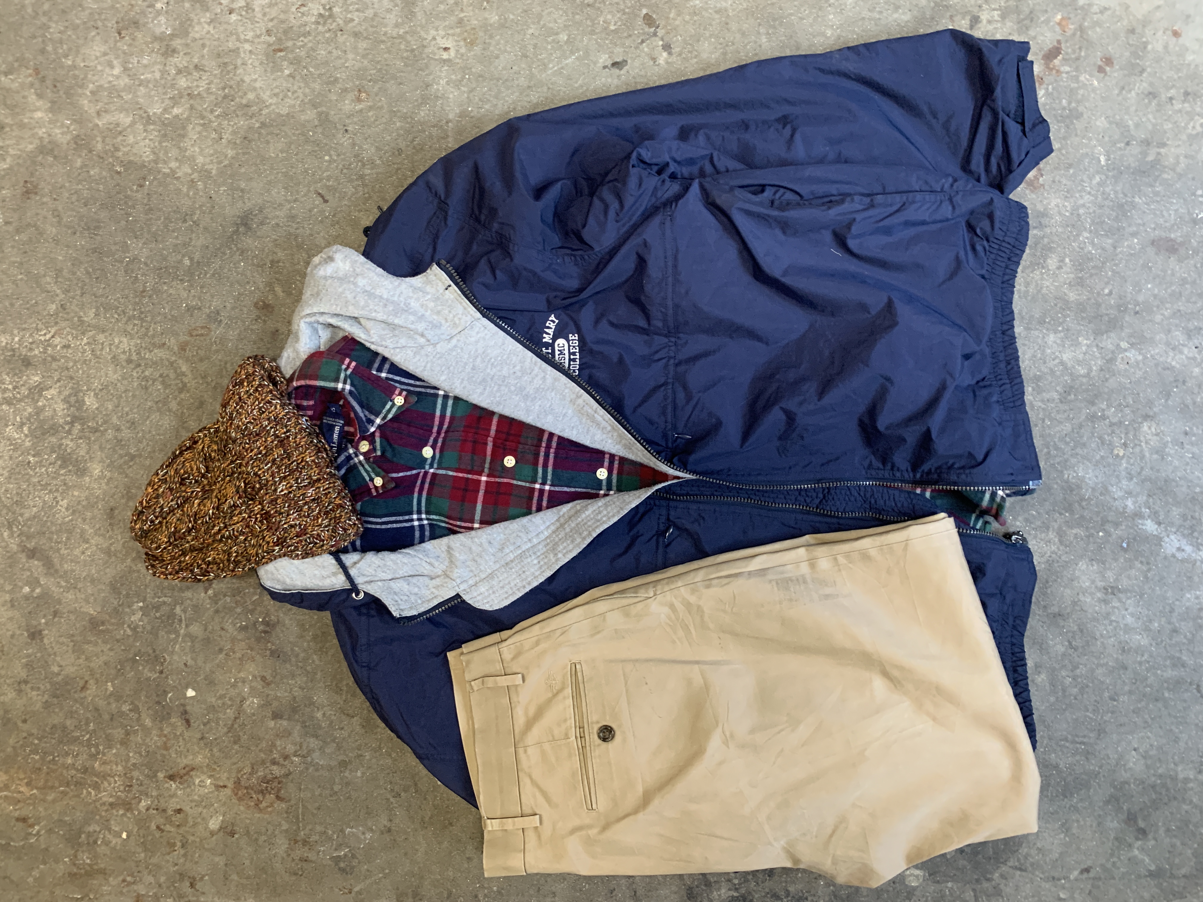 OURAYナイロンジャケット　軽めのアウターがこれからの季節にピッタリです！