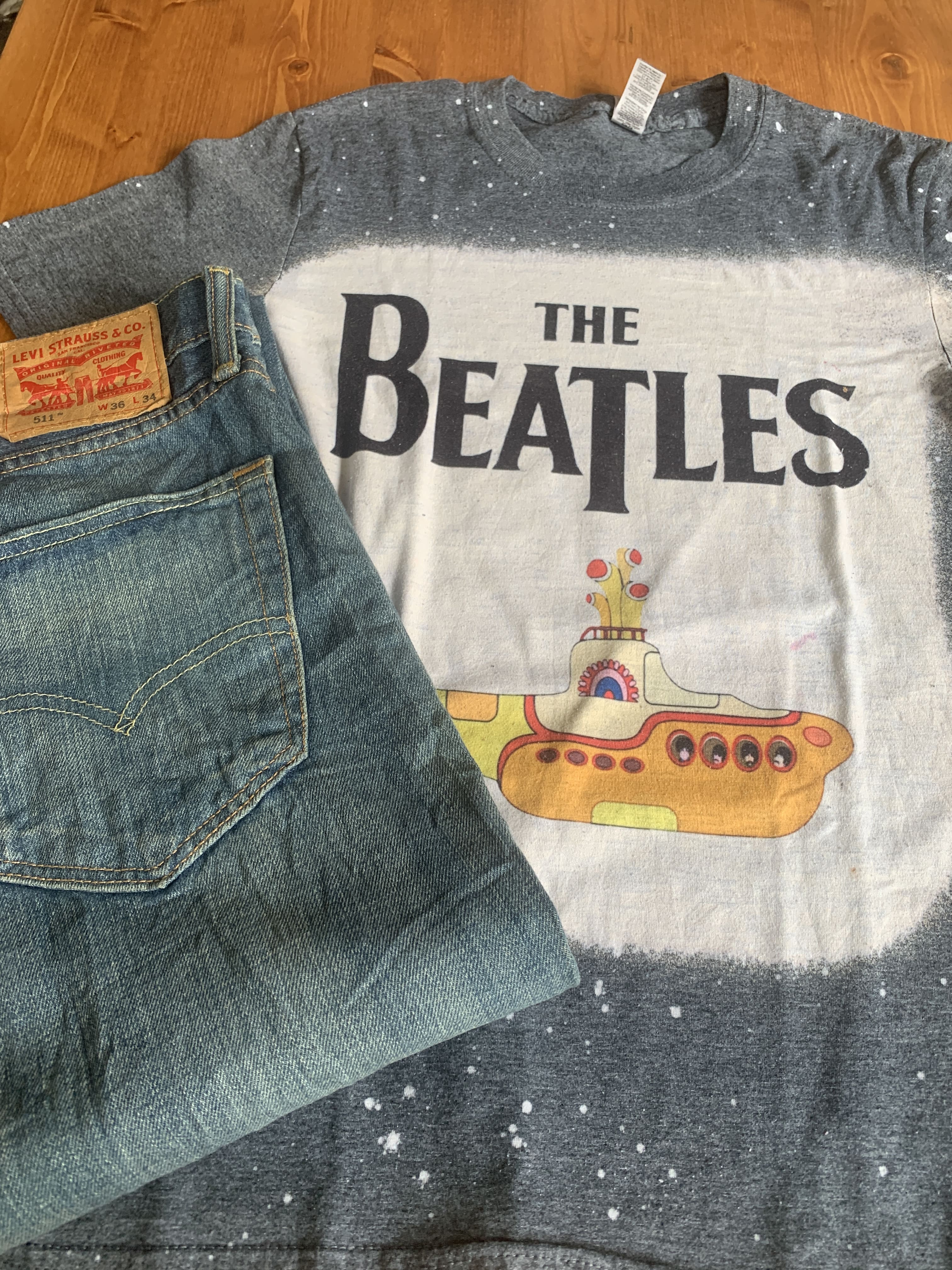 本日はビートルズのサブマリンtシャツをご紹介いたしますぞ^_^^_^^_^