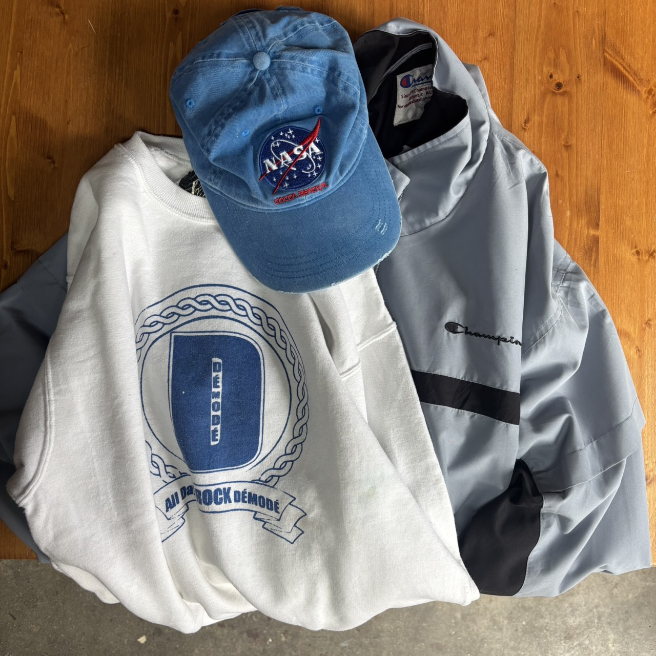 チャンピオン　ナイロンジャケットコーデです！