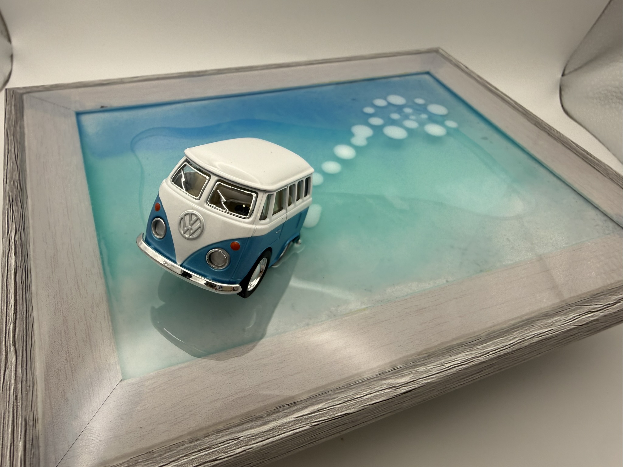 「Azure Coast Drive」 海を走るワーゲンの記憶