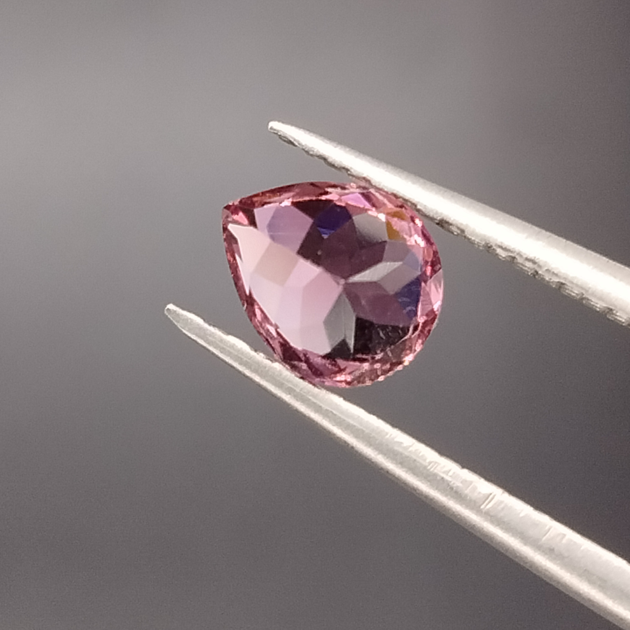 まんまるピンクトルマリン【0.67ct/6.1×5】が恋も夢も叶える魔法 トルマリ店長いずみ解説