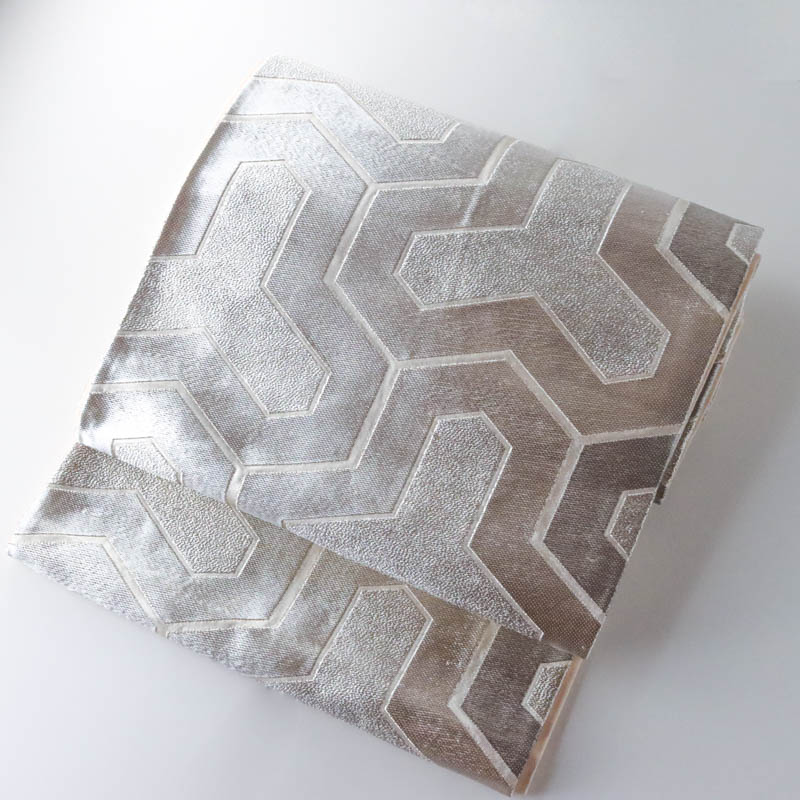 ツヤ感の美しい袋帯からLargeサイズのバッグへリメイク