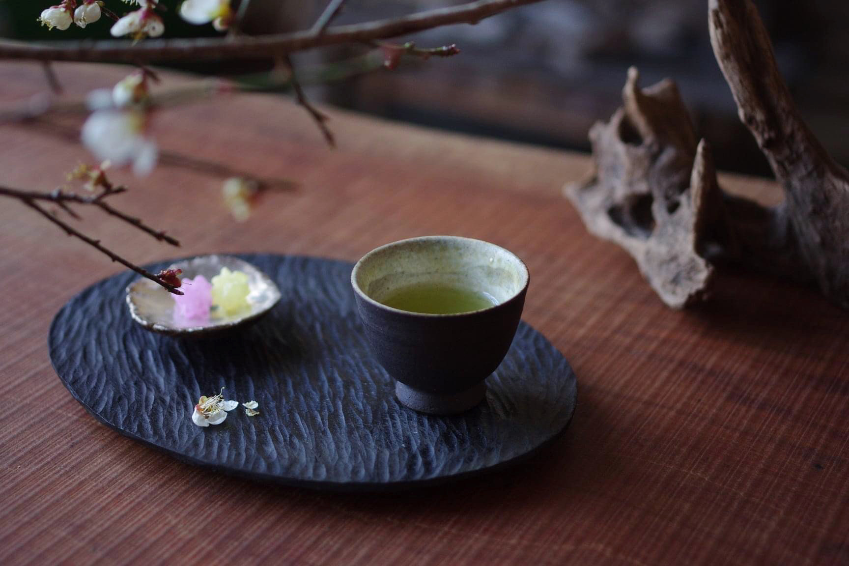 風の音　お茶の音
