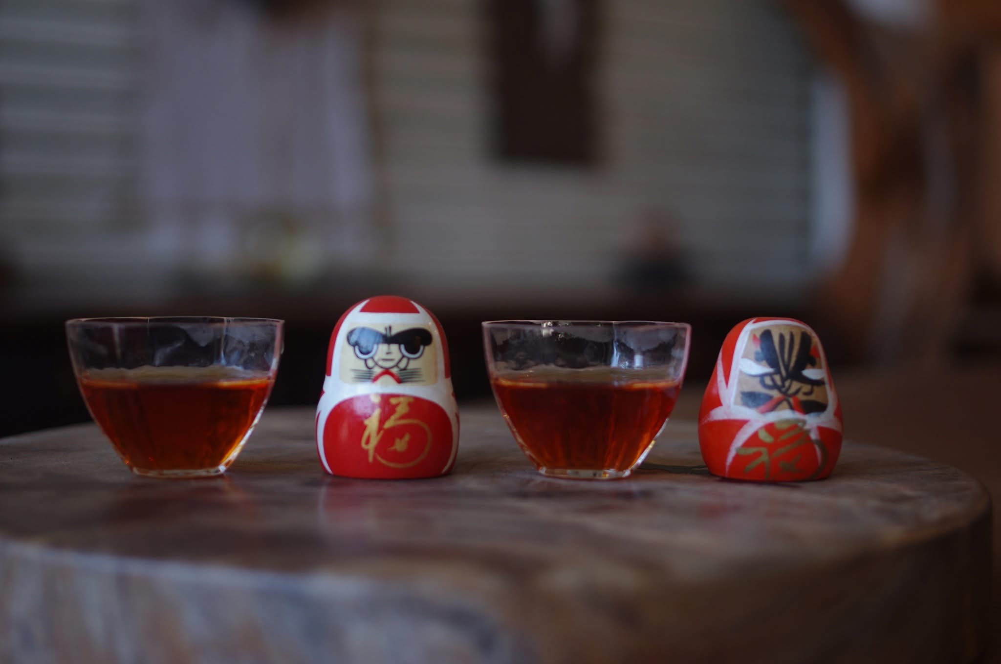 和紅茶とダルマ