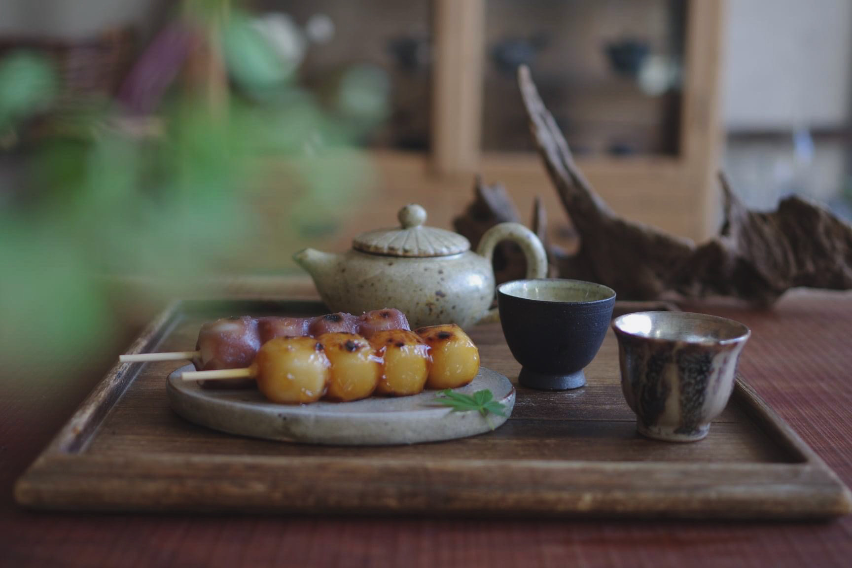 お茶とおやつ