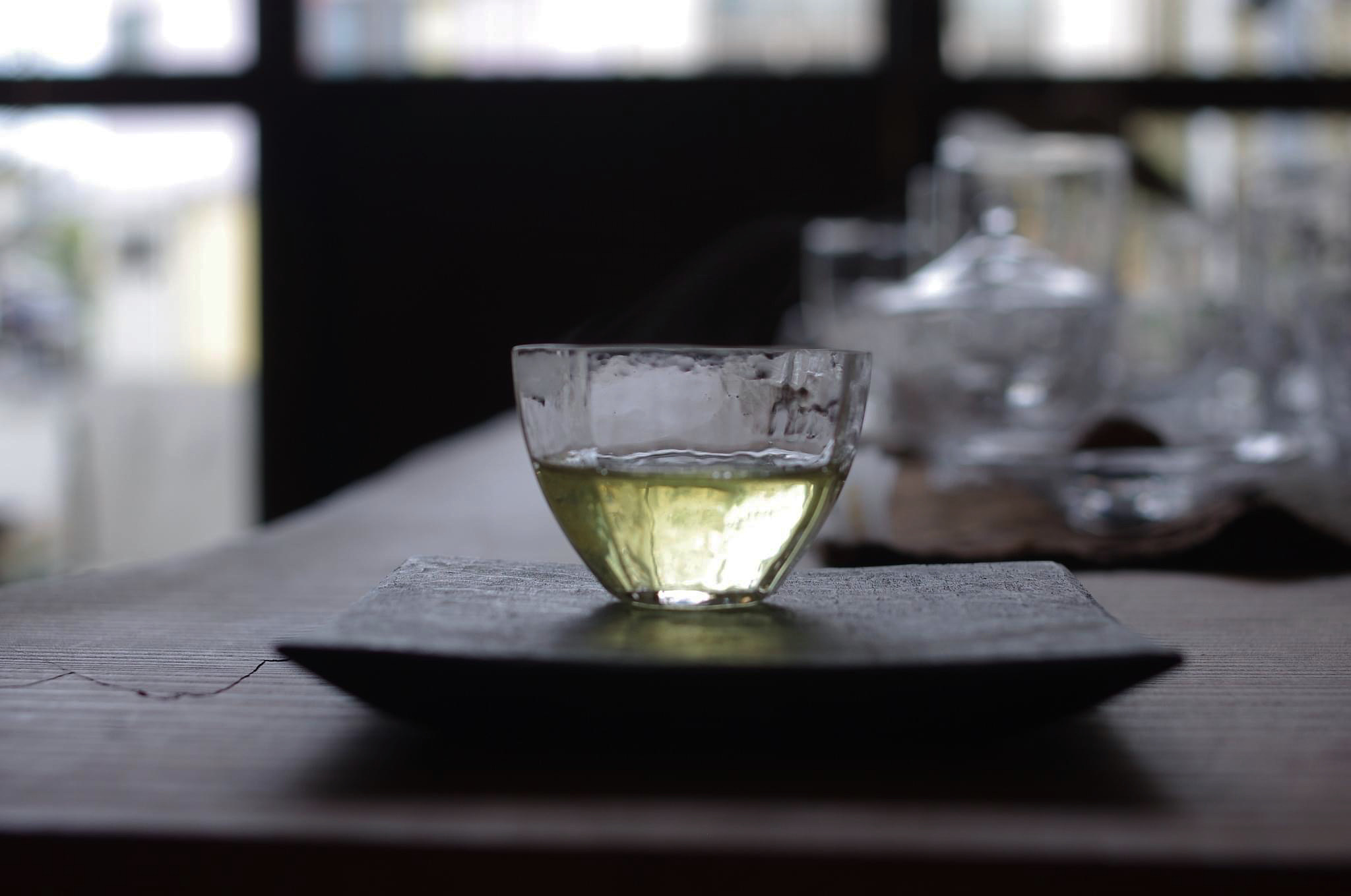 薫風 手仕上げ炭火仕立て 天竜茶