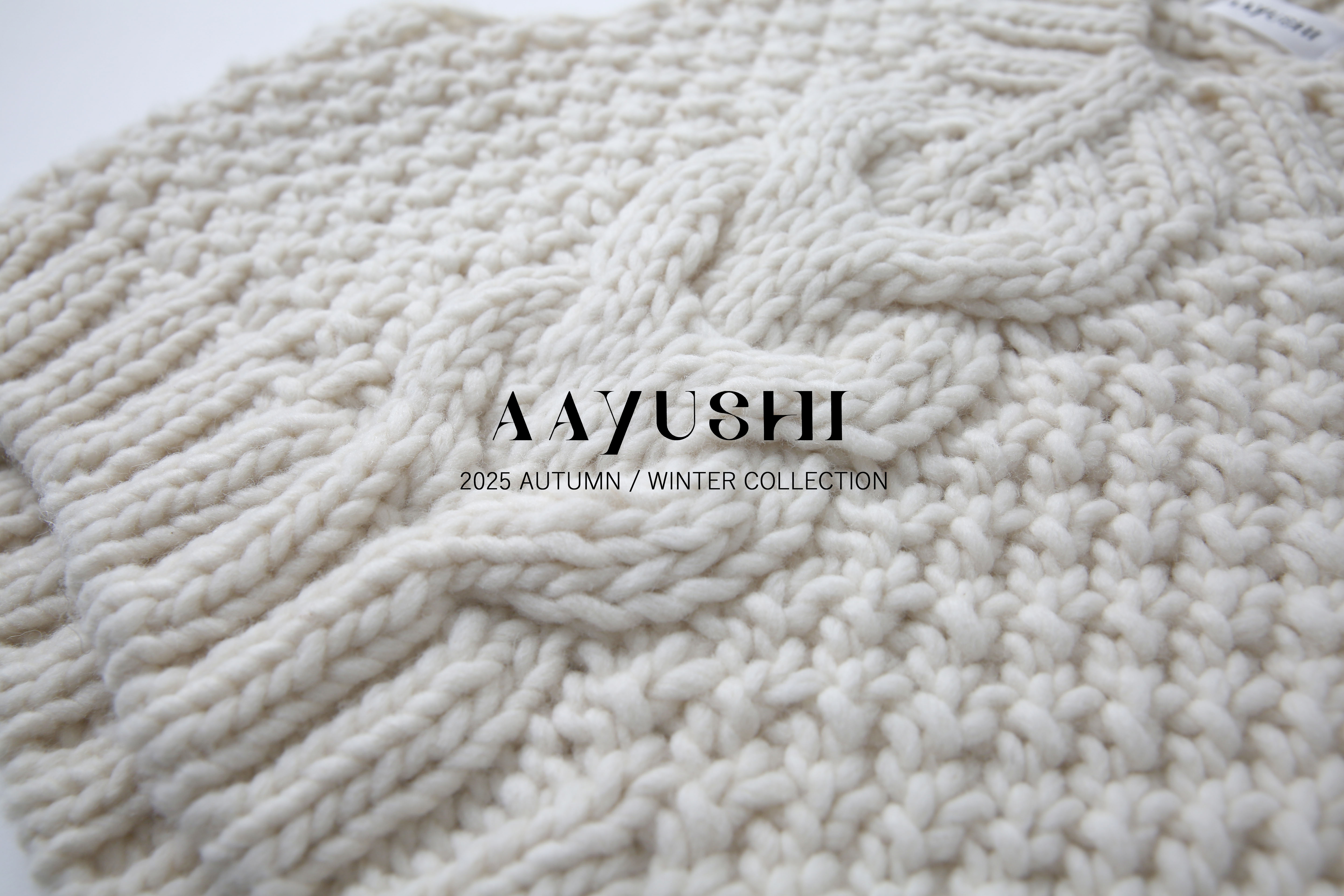 金子綾さんYouTubeにてAAYUSHIアイテムが再登場!ニット&シャツをご紹介いただきました。