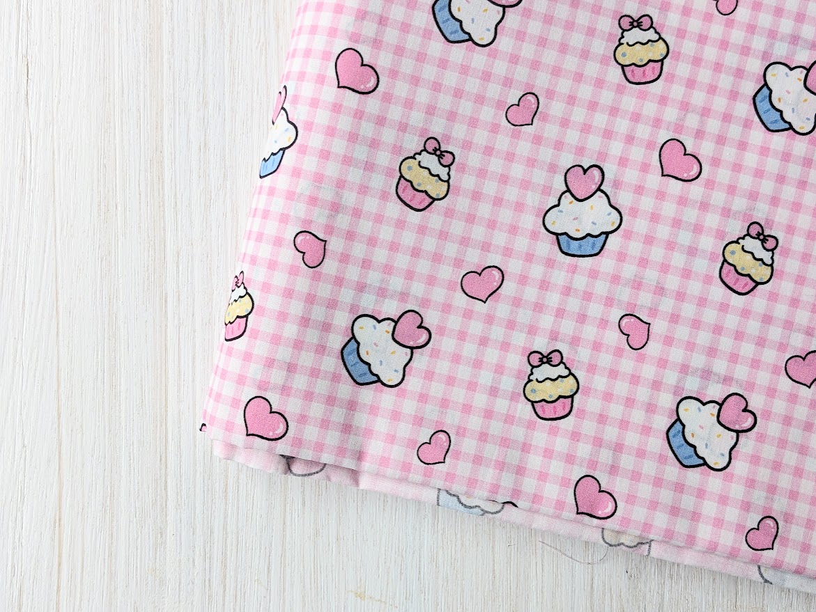 ぷっくりハートのカップケーキ♡
