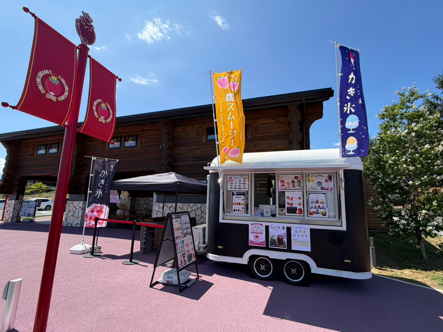 山梨いちごの王さまミュージアムに〈kai fruits cafe〉出店中