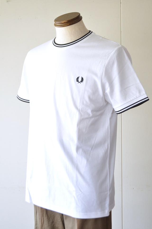 FREDPERRY 　フレッドペリー　Tシャツ　カットソー　M1588