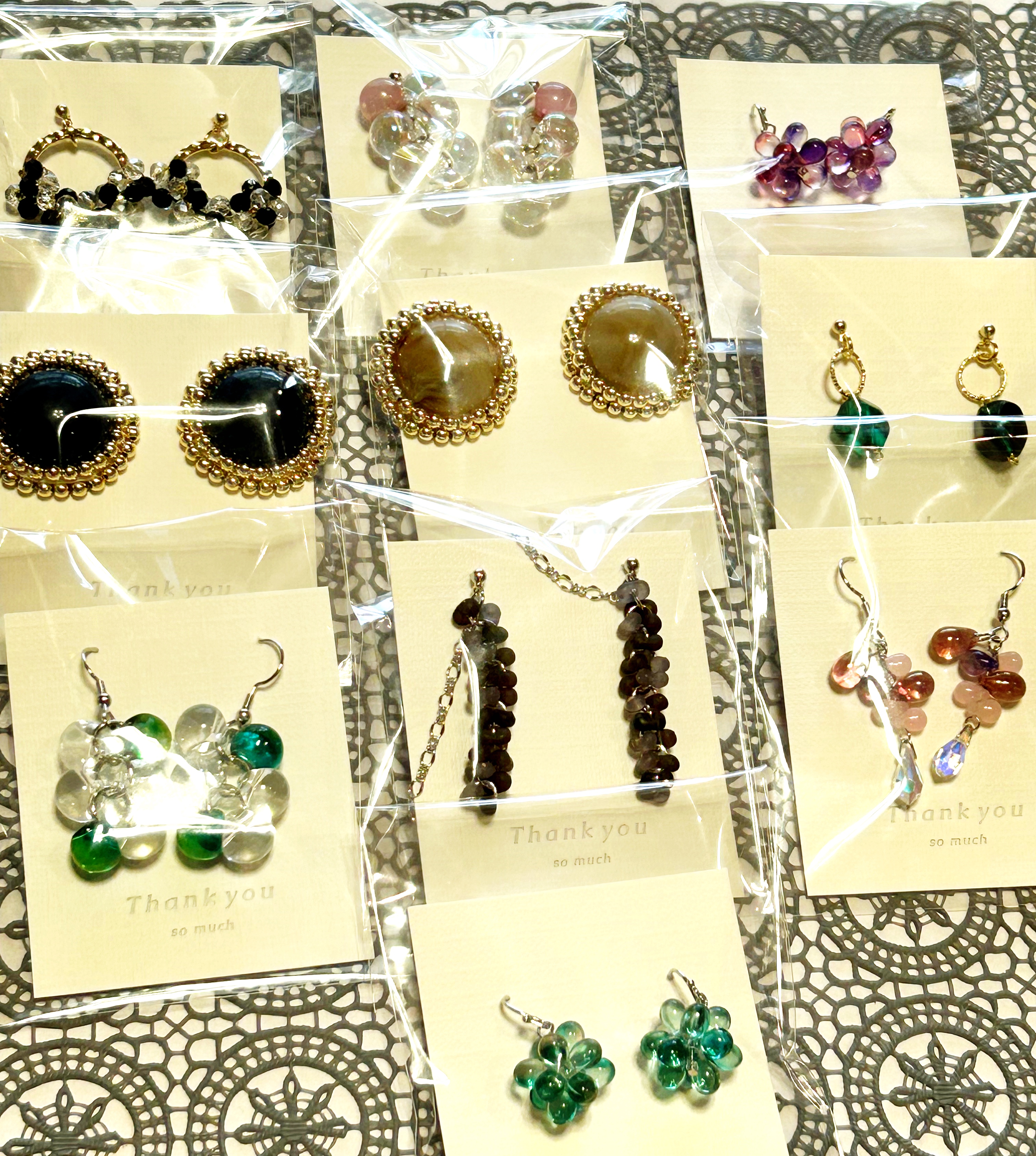 アクセサリー入荷と店休日のお知らせ