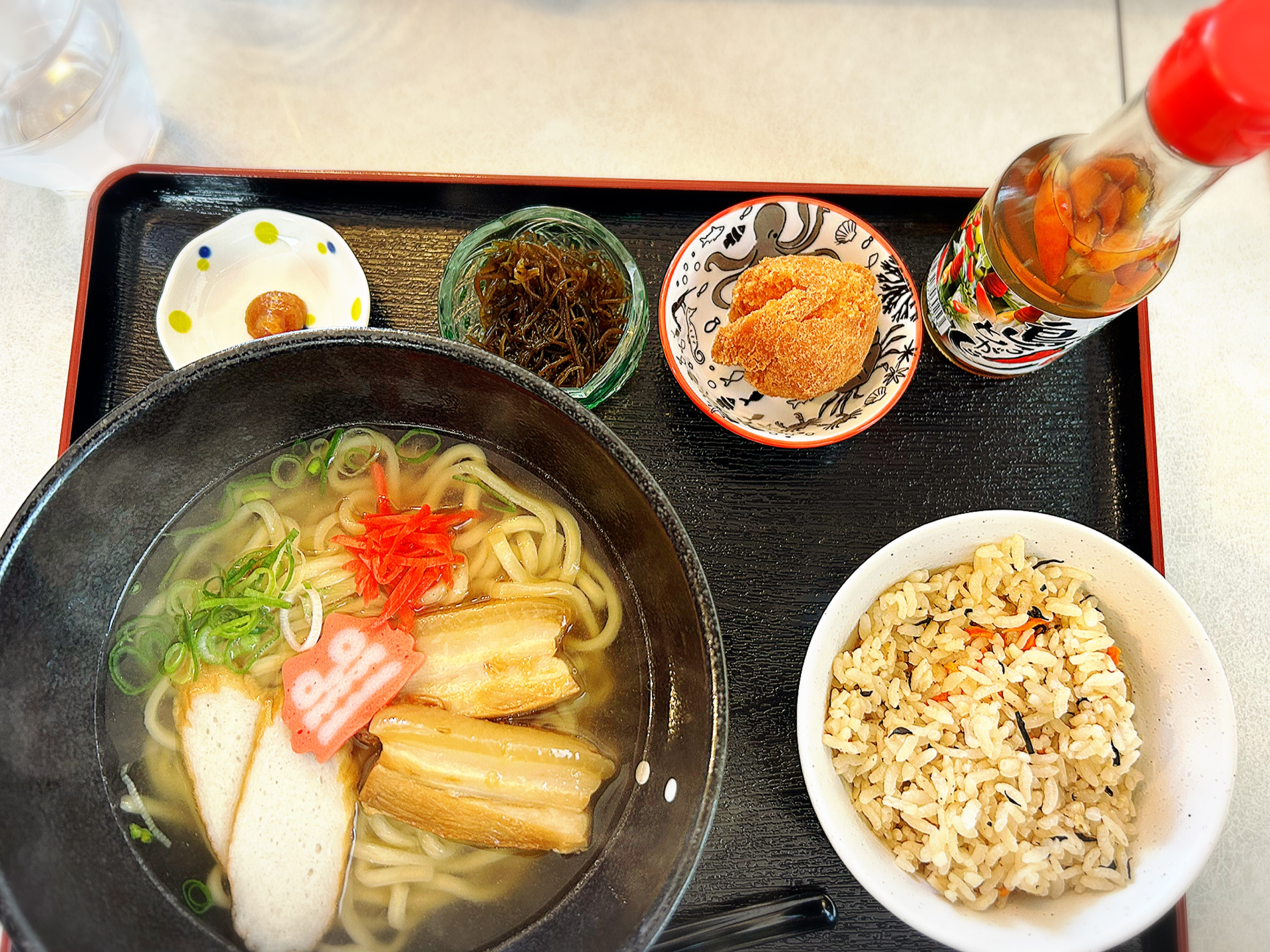 念願のソーキそばと店休日