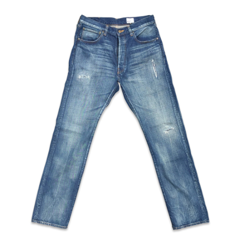 "リメイクの余白まで、美しい。"— B!nn ストレート デニム 4TH