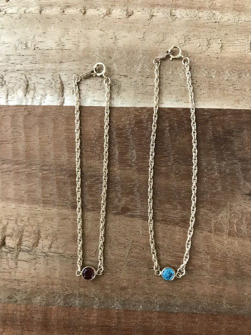 オシャレは手元から！こだわり素材のブレスレット