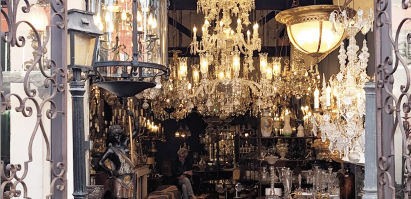 パリ最大の蚤の市はクリニャンクールにある？