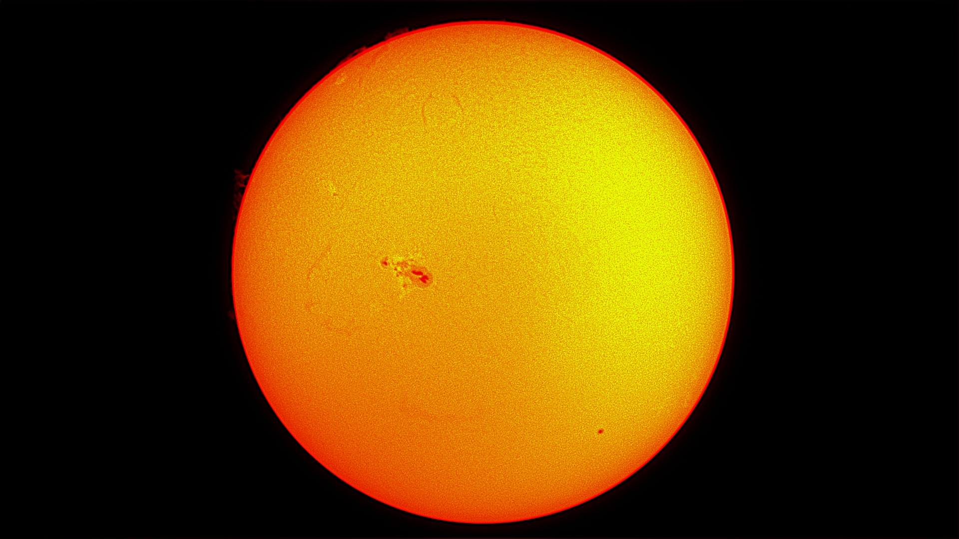 2025年5月4日の太陽（引き続き巨大黒点が観測）