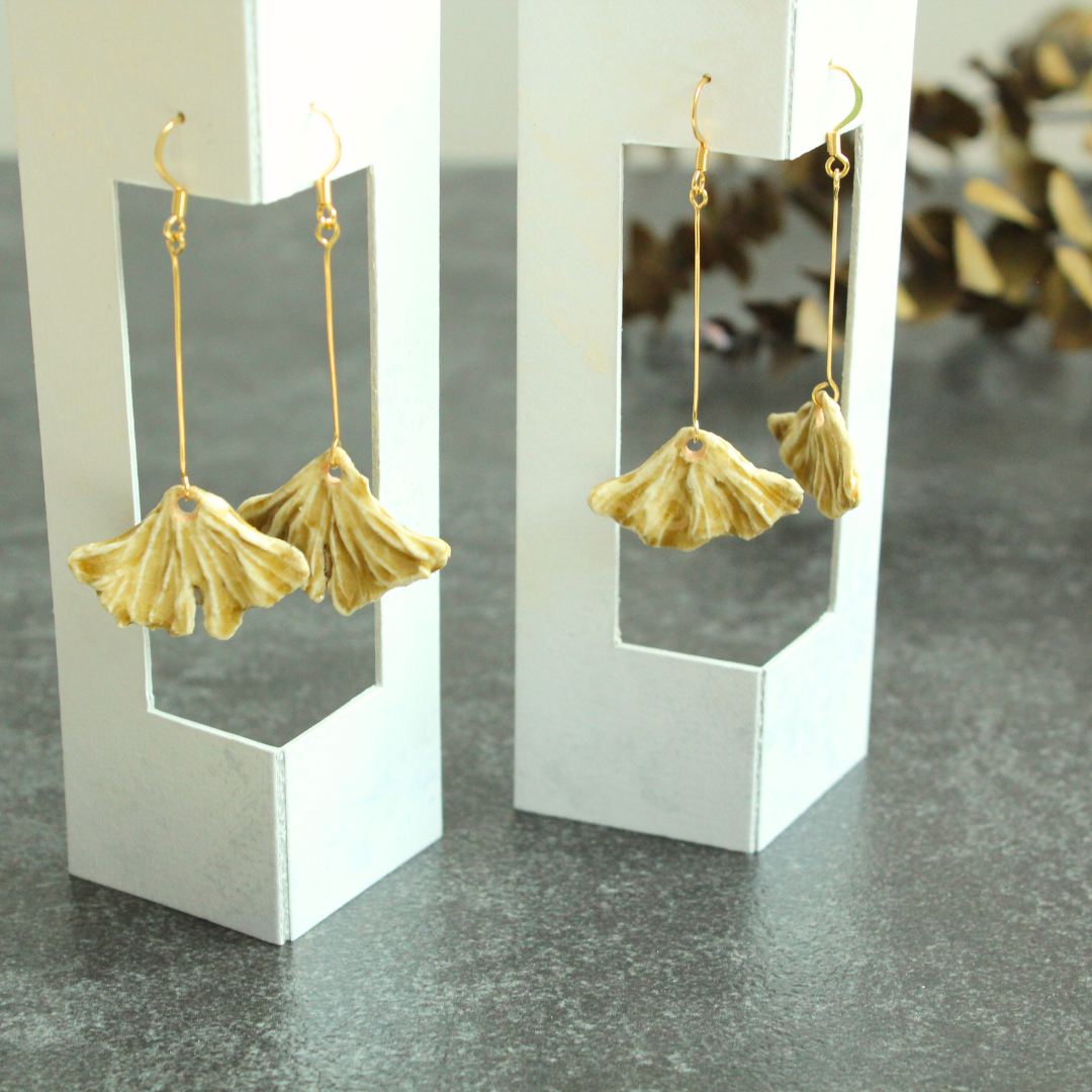 イチョウのピアス・イヤリング