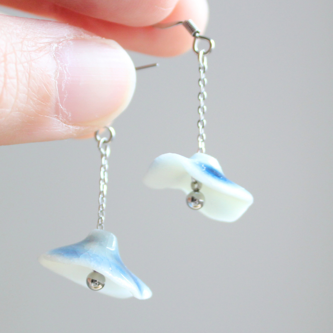 【NEW WORK】ひらり　イヤリング＆ピアス