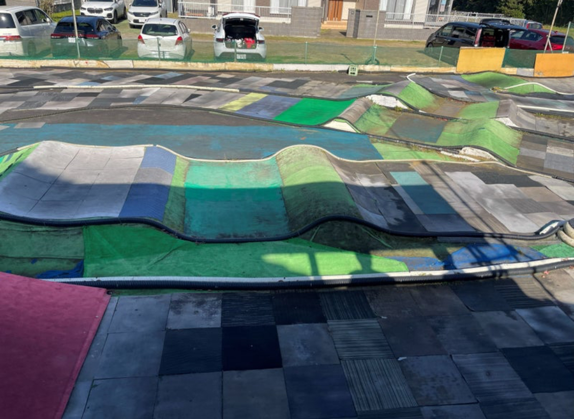 チームヨコモ様がご来場いただきフルテスト