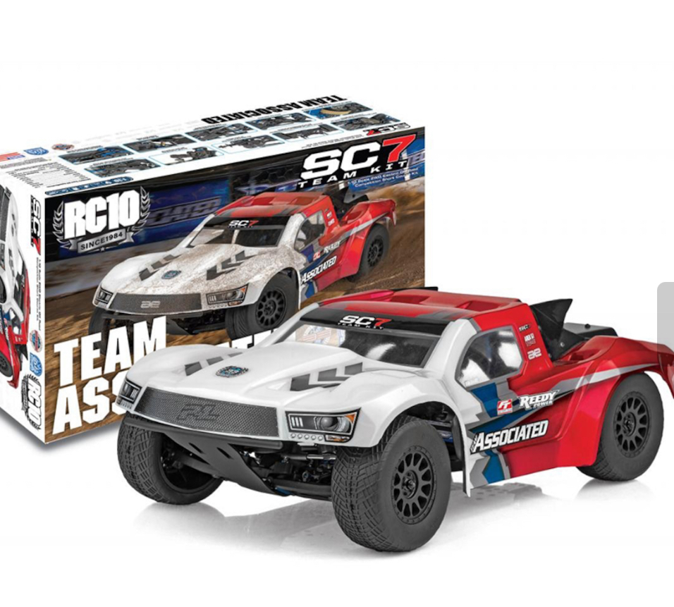 お正月休みにゆっくり組み立てにRC10SC7いかがですか。