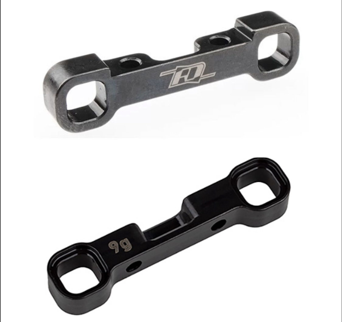 B7リアサスDマウントスチール