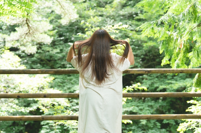 無添加ヘアケアで叶える、ナチュラル美髪習慣