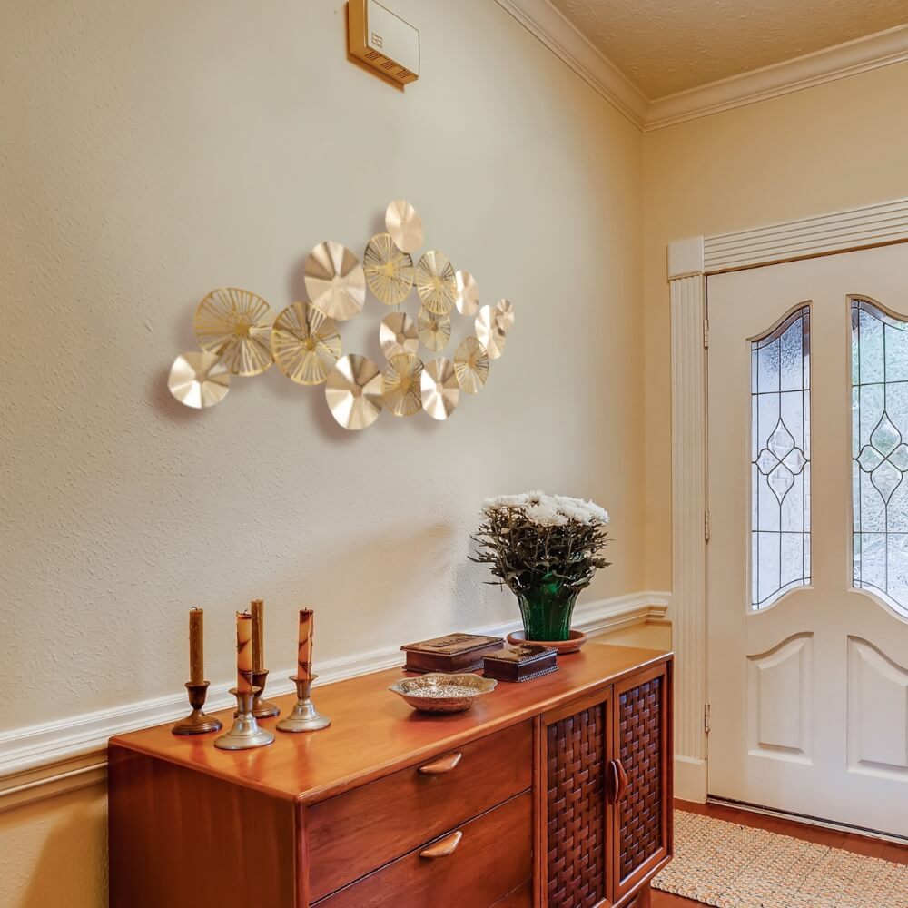 【ウォールアート 効果】部屋が垢抜ける理由は“光と影”｜北欧インテリアに合う壁飾りの選び方