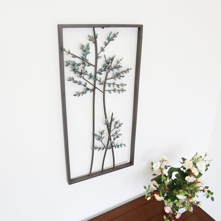 玄関の心理学 ― 1枚のウォールアートで「ただいま」が変わる