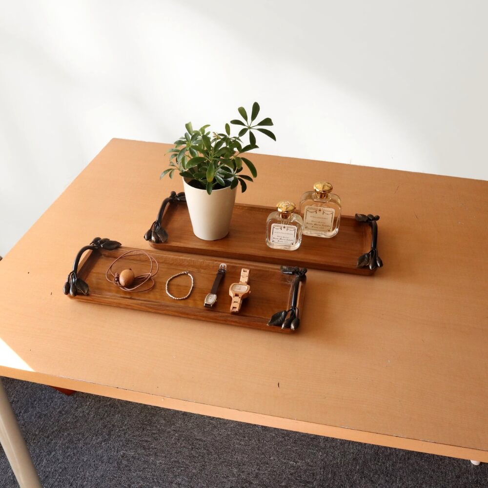 触覚の心理学 ― 木・布・陶器に触れると心が落ち着く理由