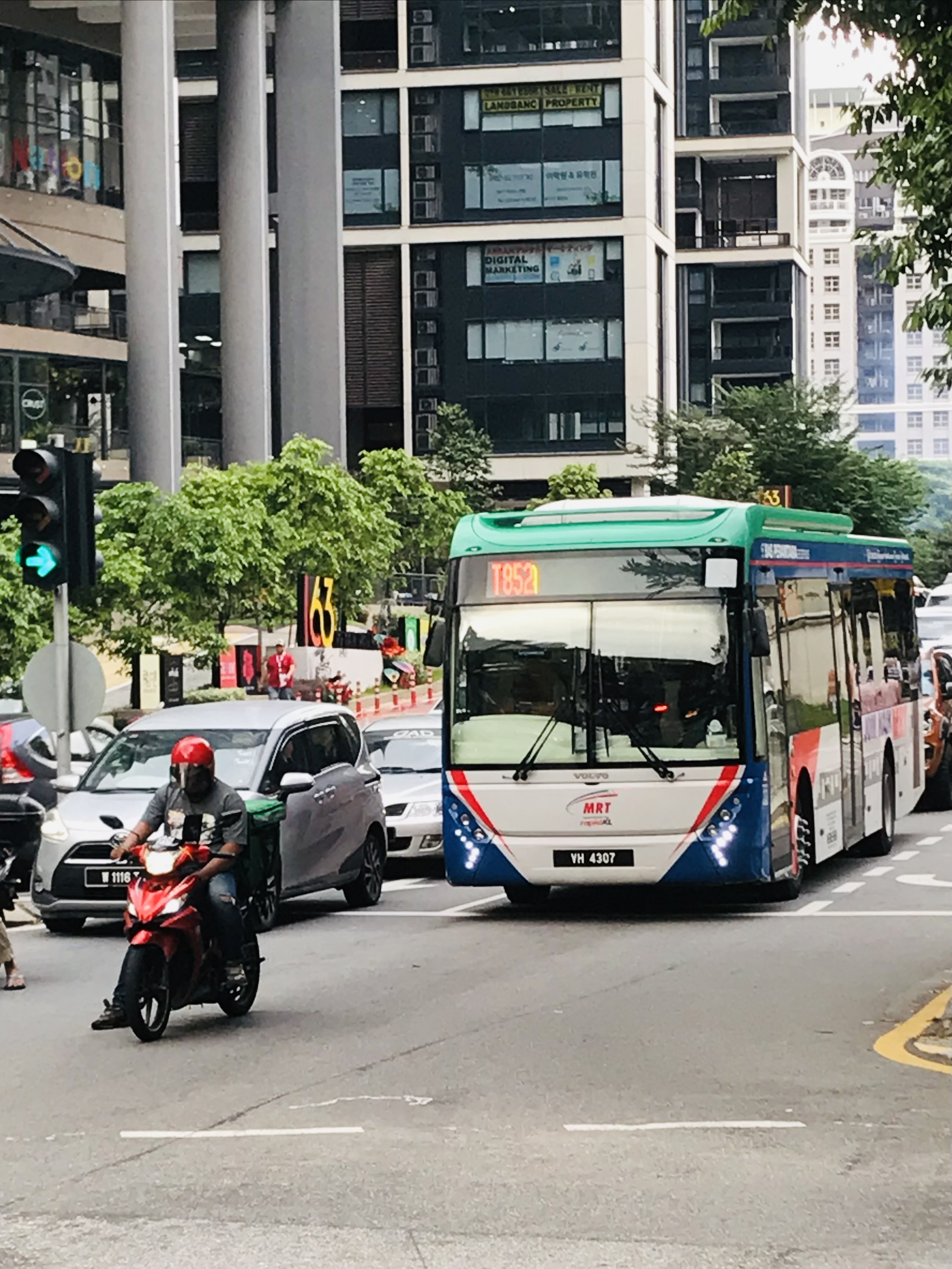 気が抜けない!マレーシアの公共バス🚌