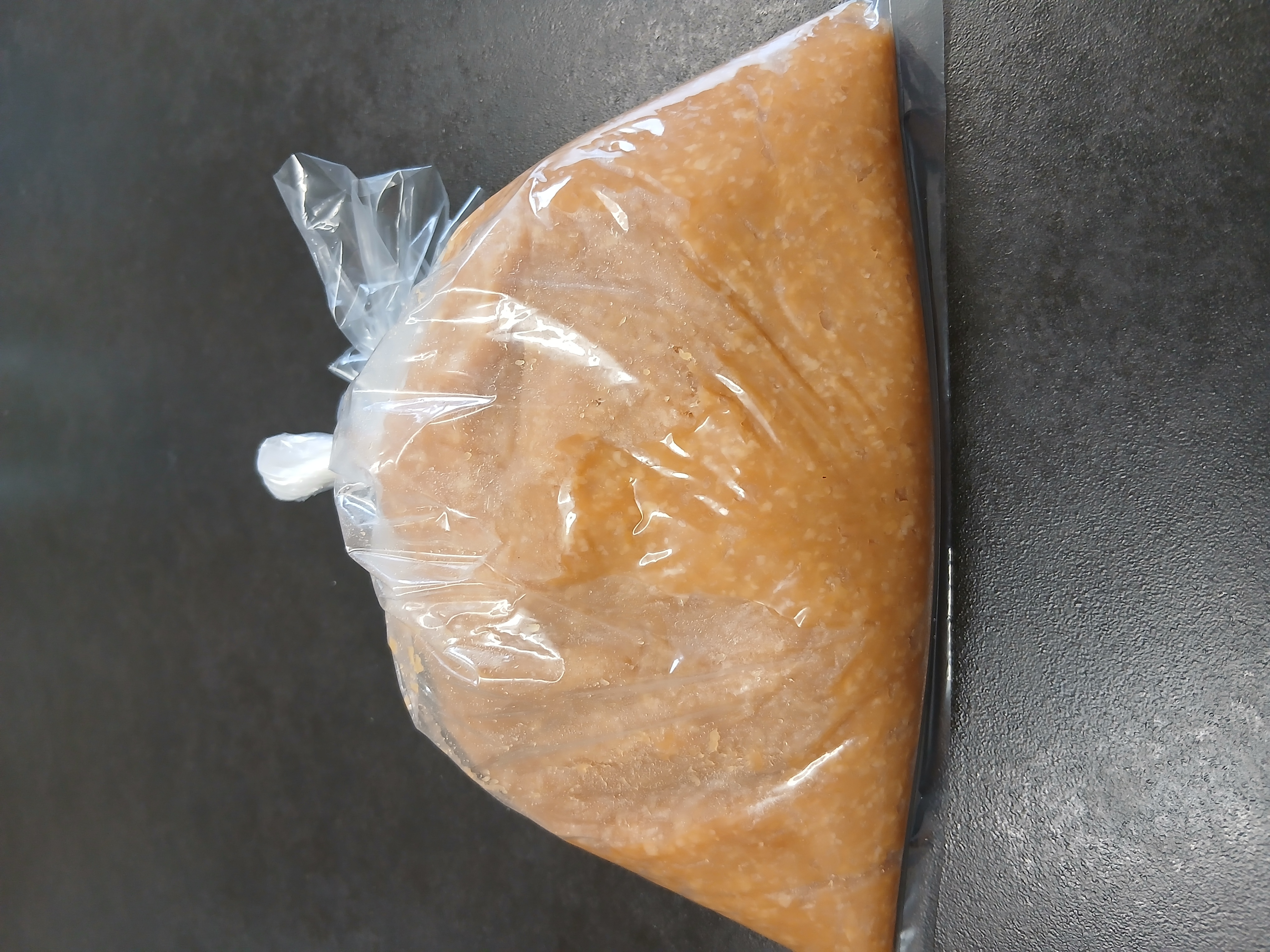 明日のお味噌ワークショップの準備をしています!