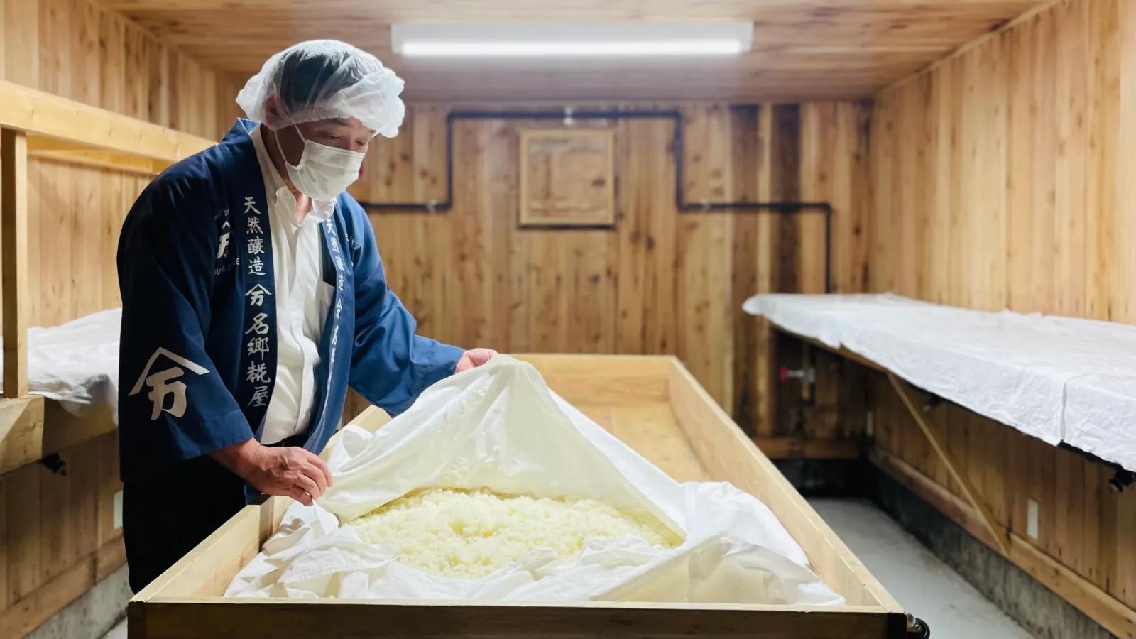 お客様の声に励まされて、今日も糀づくり