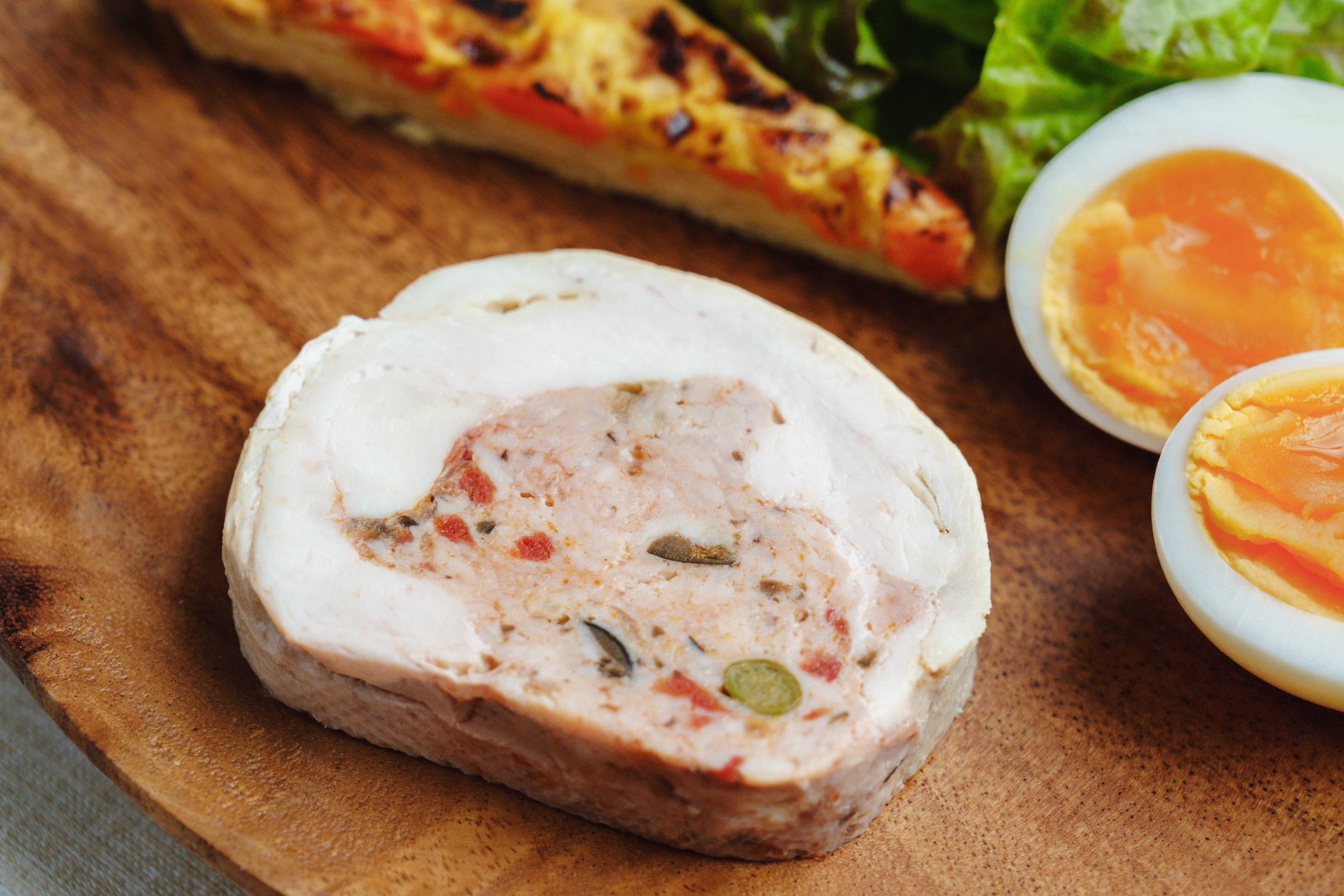 スーパーで食品を買うとき「原材料表示」はどこを見る?料理人が見る3つのポイント