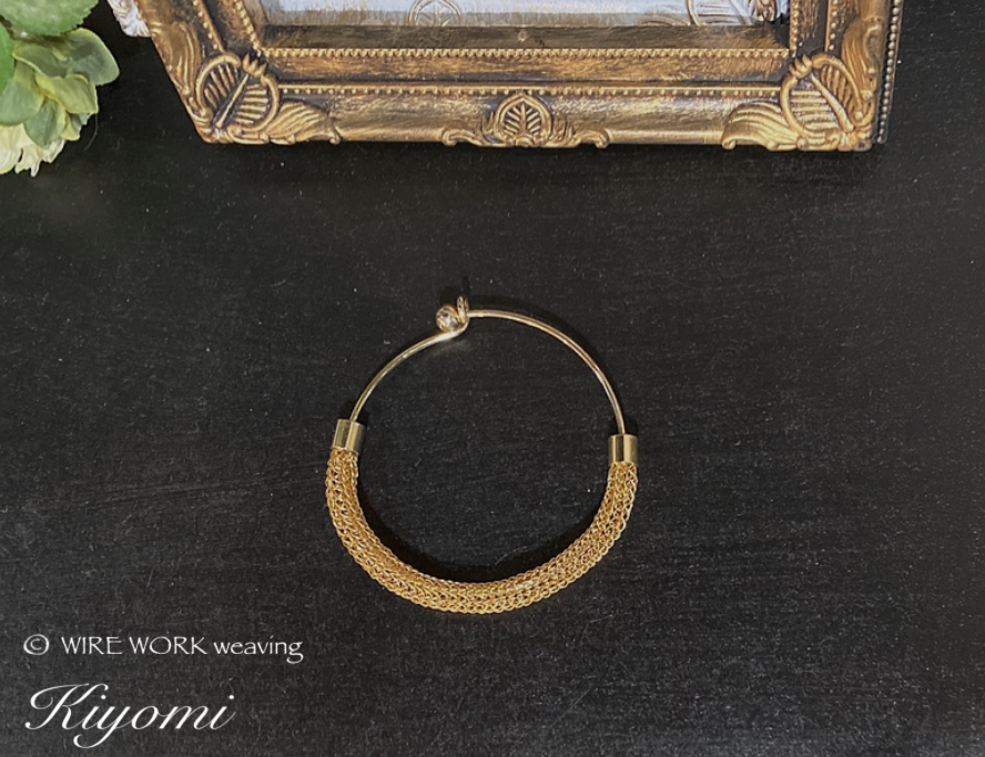 母親に「ゴールドなんて絶対つけない」って言っていた20代の私