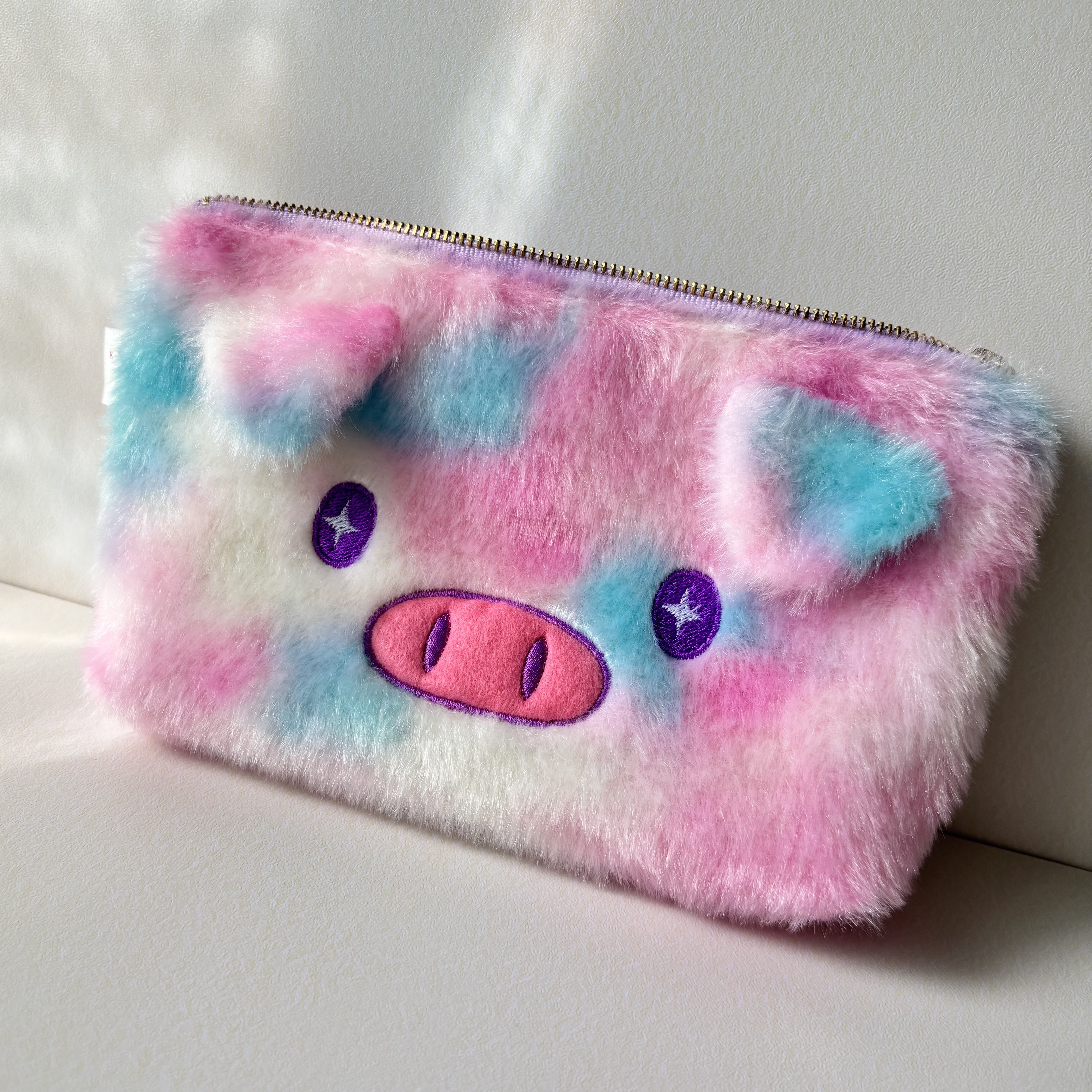 ファーのポーチ完成品です