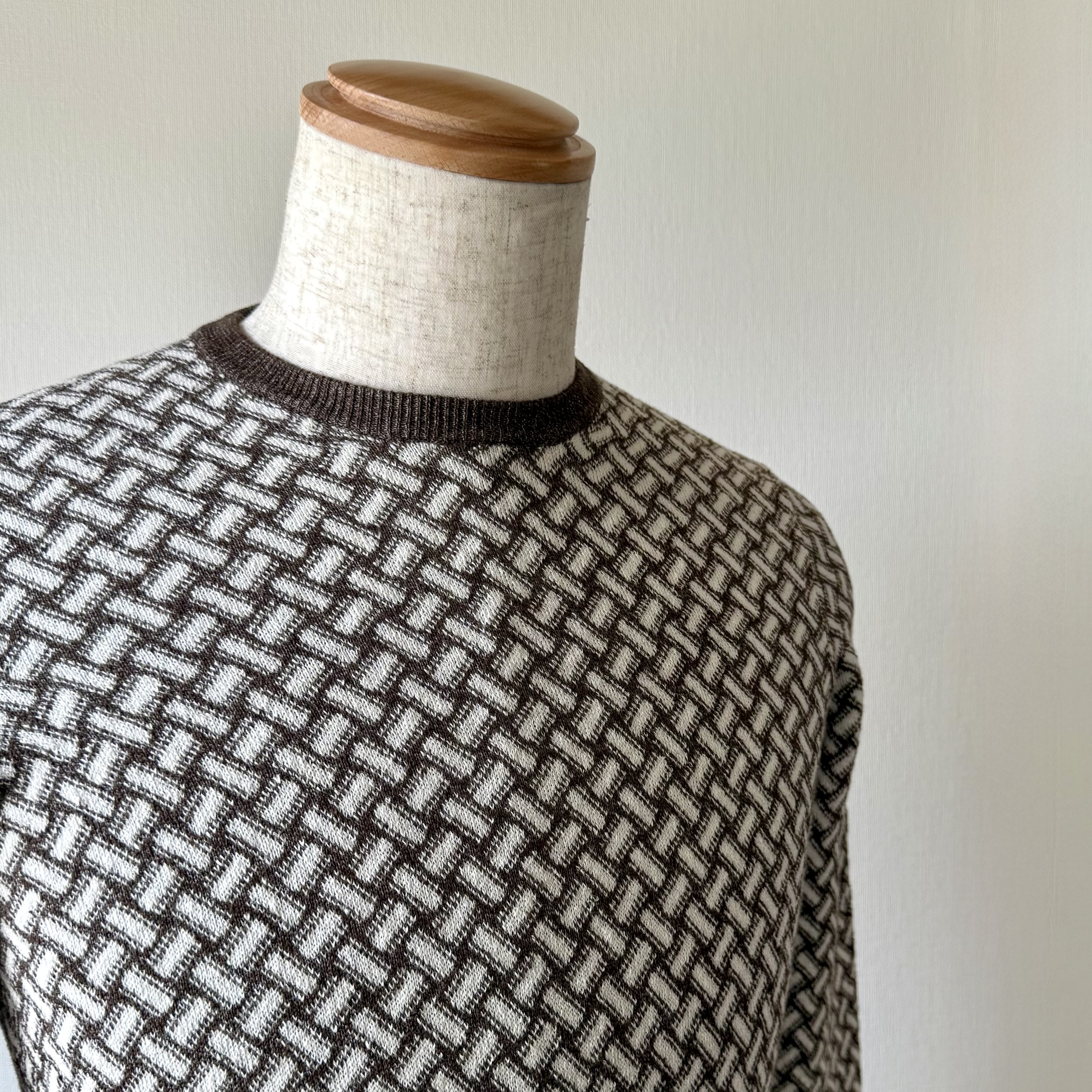 晩夏にはリネンニット