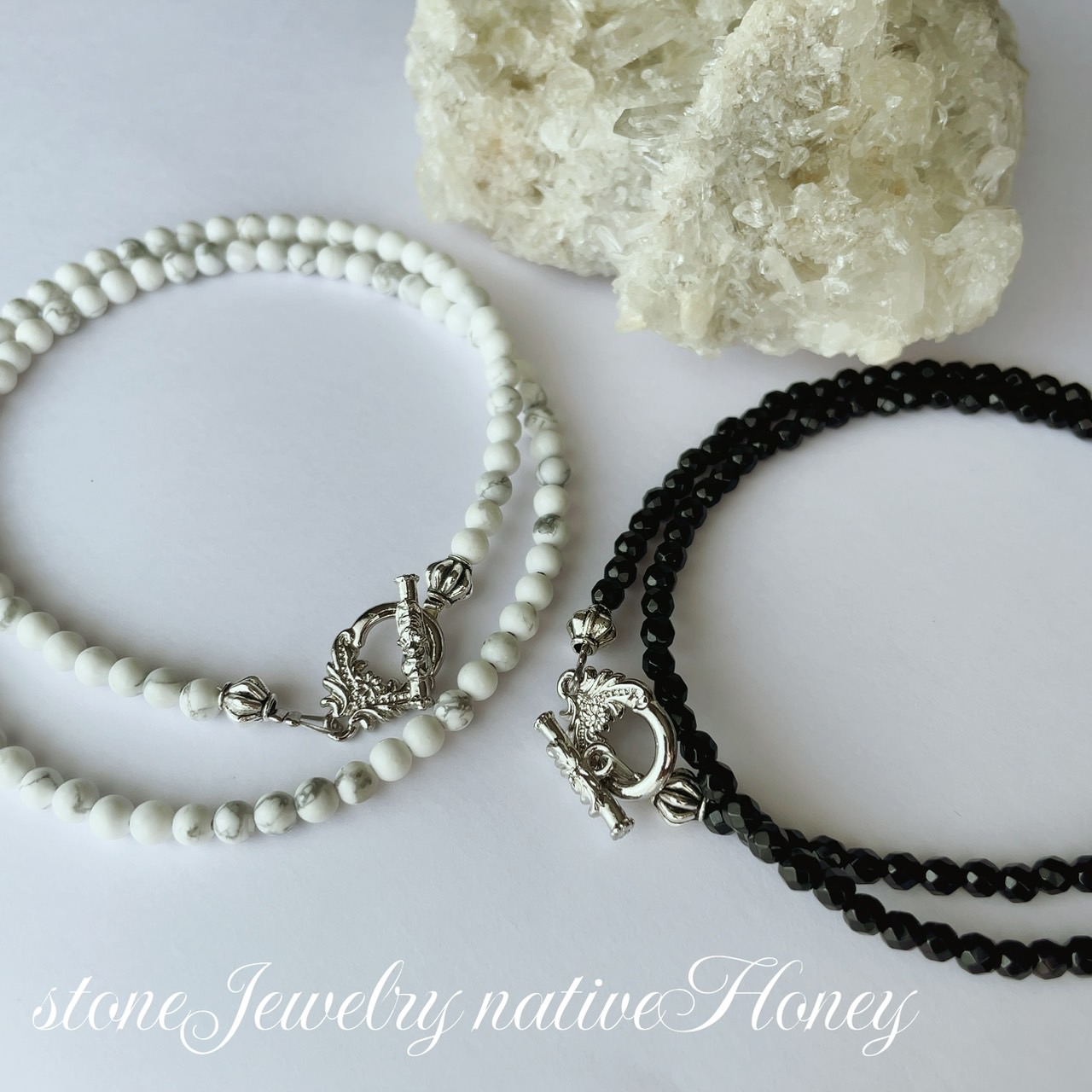 【NEWDesignNwhite×Black　ハウライト×オニキス　天然石ネックレス