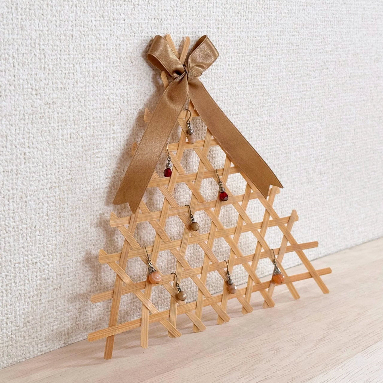 クリスマスツリーベースを入荷しました