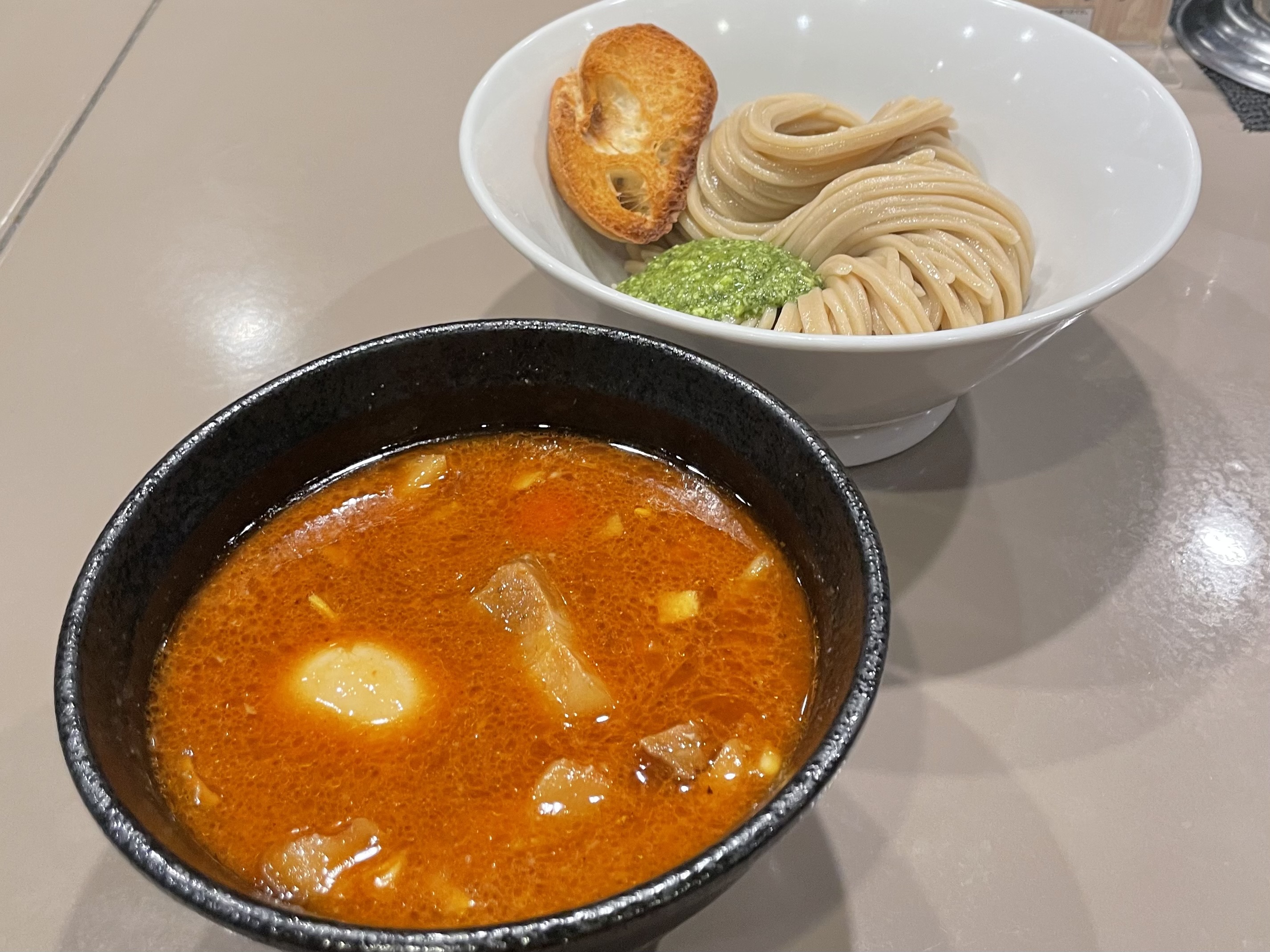 【新宿・代々木】海老を飲む、という贅沢！ 並んでも食べたい「五ノ神製作所」
