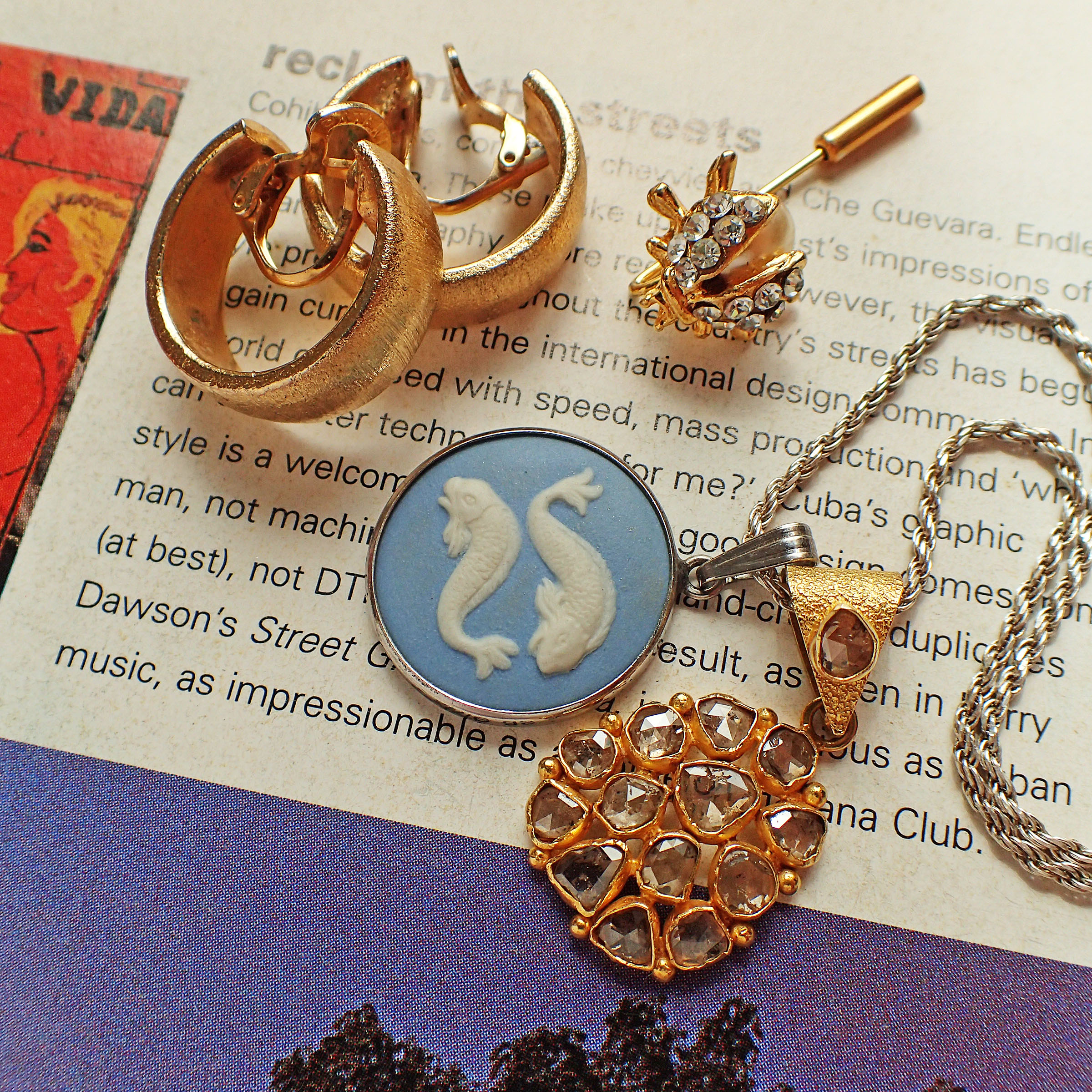 アンティーク未満